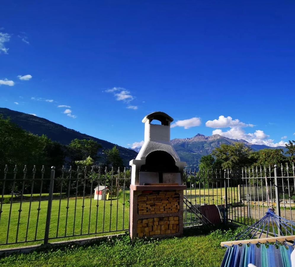 Mountain View Villa Kate Alloggio Ad Uso Turistico Vda Gressan 0161 Cerise المظهر الخارجي الصورة